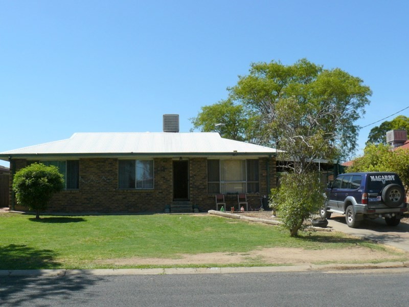 10 Jacaranda Drive, Moree NSW 2400