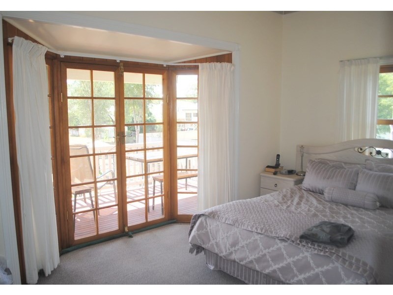 9 Lorna Rae Avenue, Moree NSW 2400