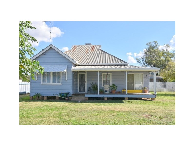 11 Mungindi Road, Moree NSW 2400