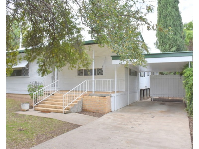 90 Edward Street, Moree NSW 2400