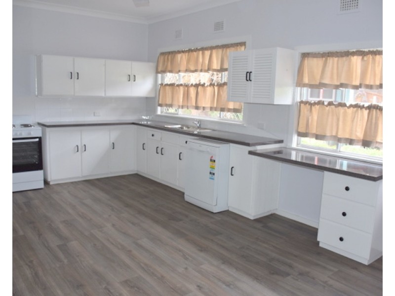 90 Edward Street, Moree NSW 2400