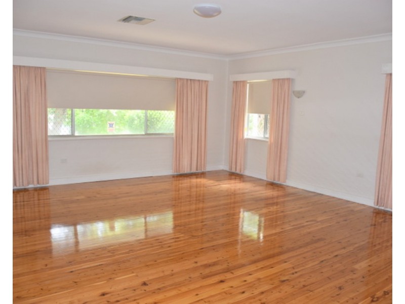 90 Edward Street, Moree NSW 2400