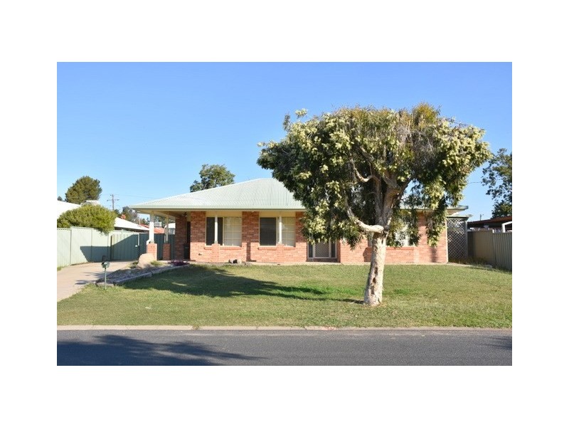 55 Jacaranda Drive, Moree NSW 2400