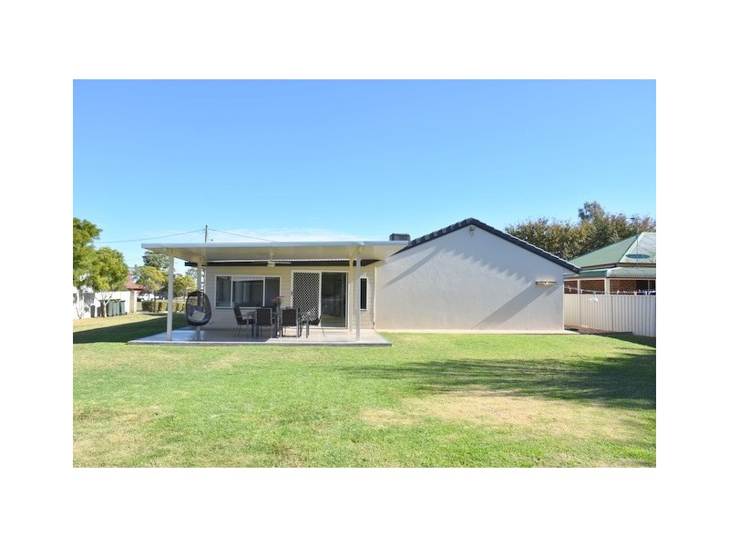 2 Shaftesbury Avenue, Moree NSW 2400