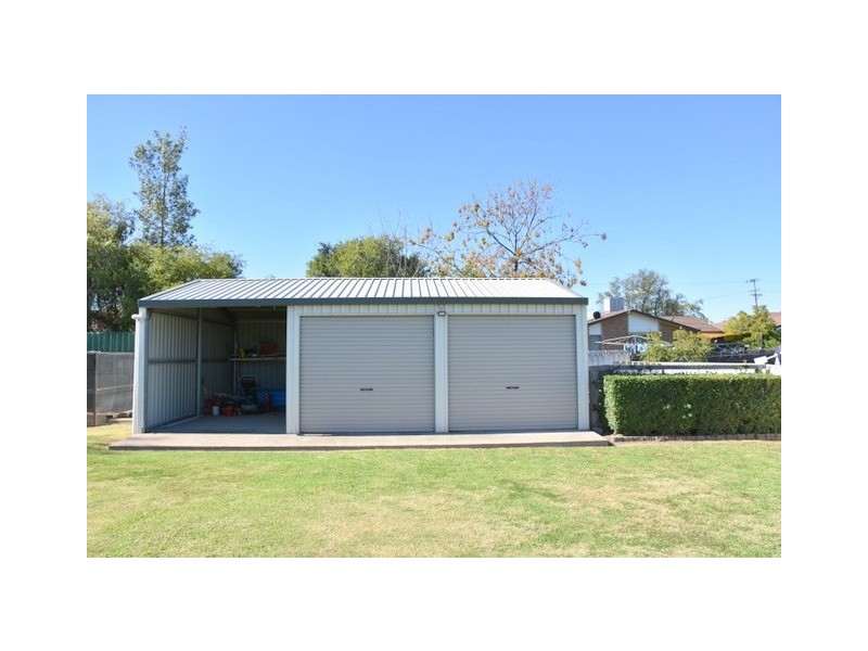 2 Shaftesbury Avenue, Moree NSW 2400