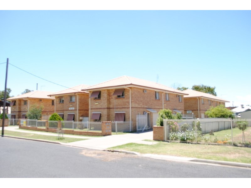 9-4 Dover Street, Moree NSW 2400