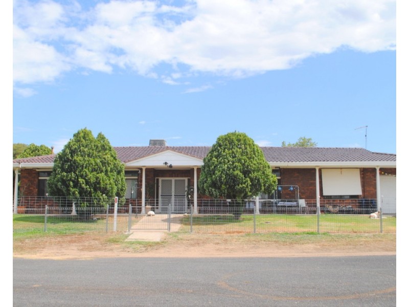 1 Delander Crescent, Moree NSW 2400