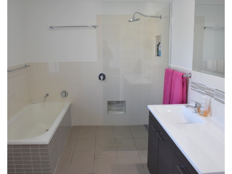 66 Albert Street, Moree NSW 2400