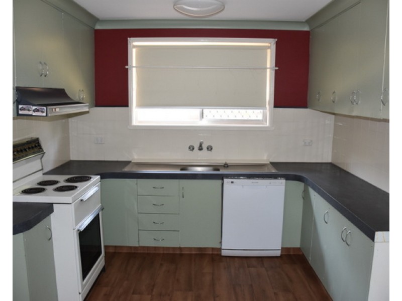 83 Jacaranda Drive, Moree NSW 2400