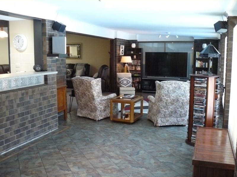 10 Karingal Place, Moree NSW 2400