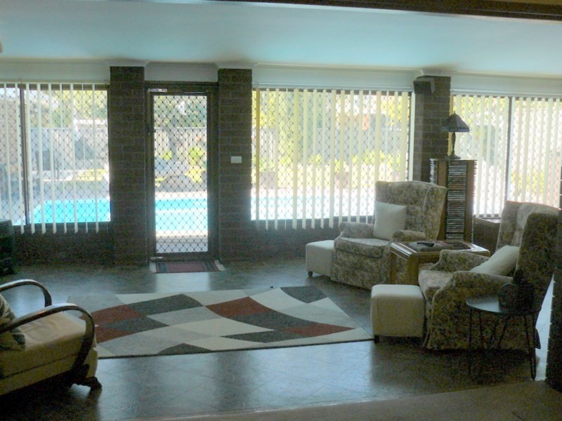 10 Karingal Place, Moree NSW 2400