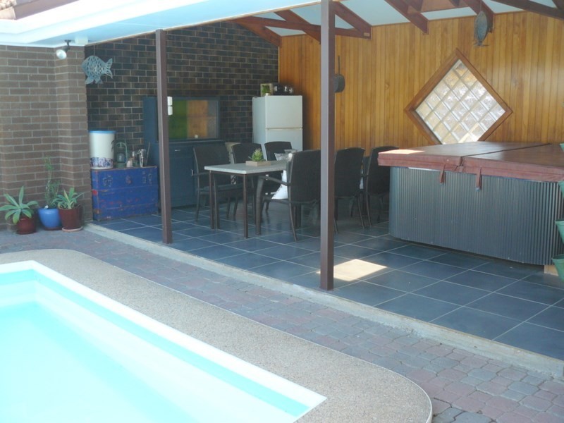 10 Karingal Place, Moree NSW 2400