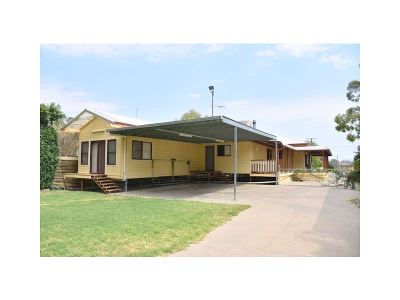 38 Kamilaroi Drive, Moree NSW 2400