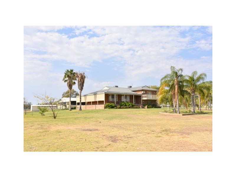 92 Chinamans Lane, Moree NSW 2400