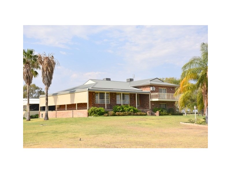 92 Chinamans Lane, Moree NSW 2400
