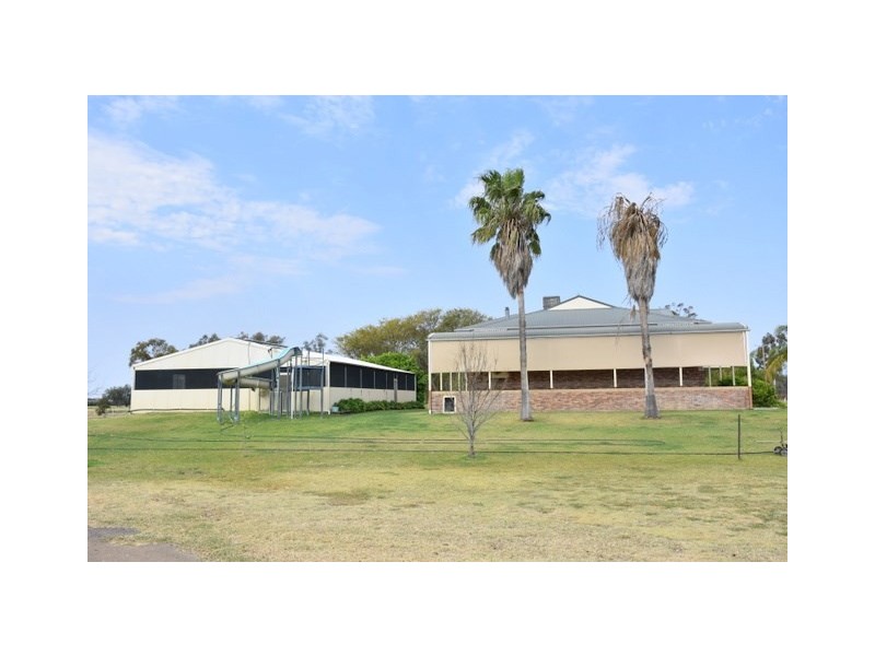 92 Chinamans Lane, Moree NSW 2400