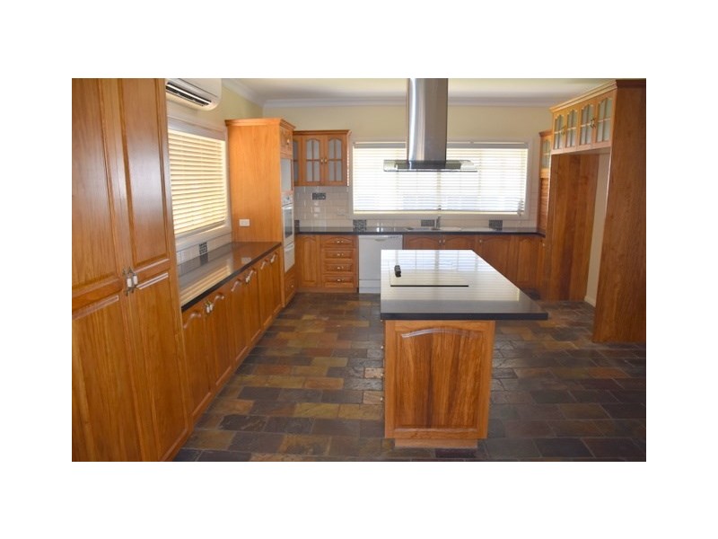 92 Chinamans Lane, Moree NSW 2400