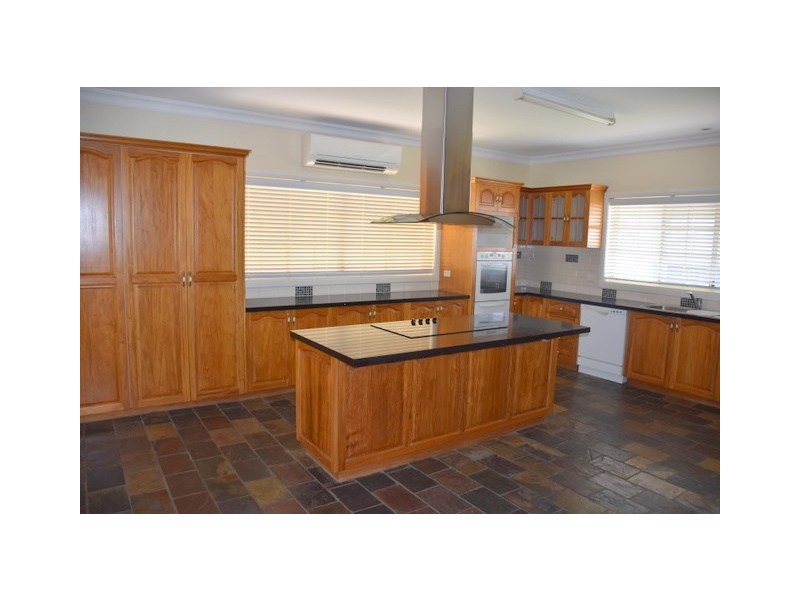 92 Chinamans Lane, Moree NSW 2400