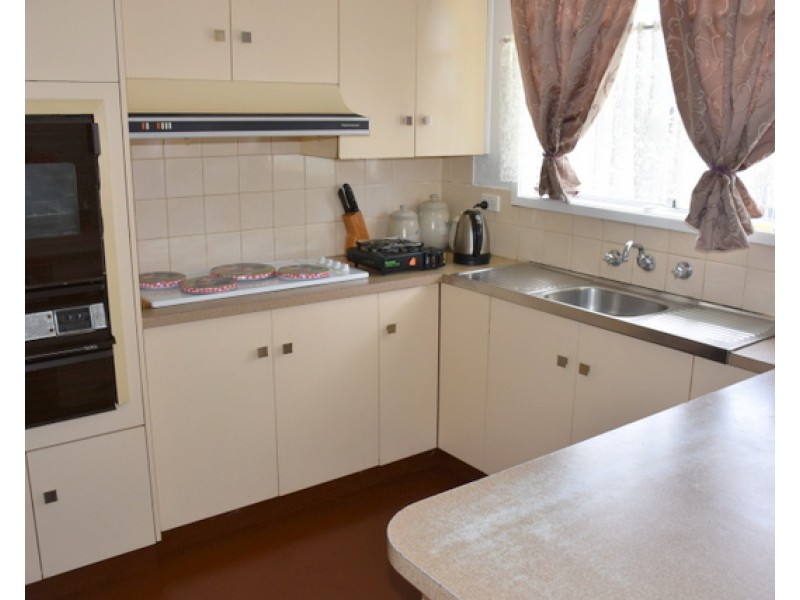 32 Oak Street, Moree NSW 2400