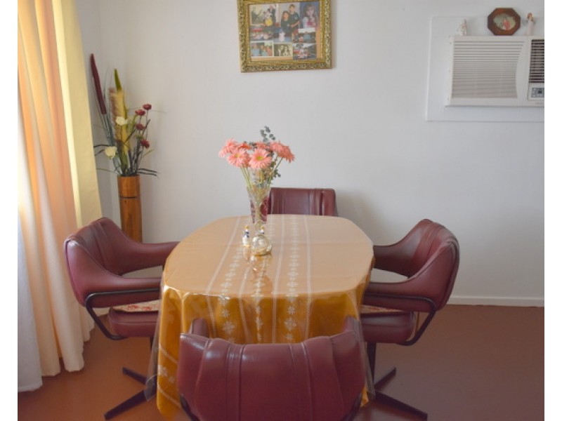 32 Oak Street, Moree NSW 2400