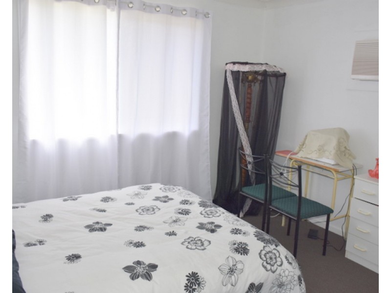 32 Oak Street, Moree NSW 2400