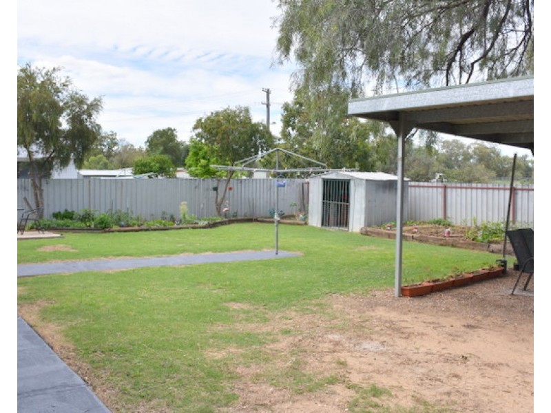 32 Oak Street, Moree NSW 2400
