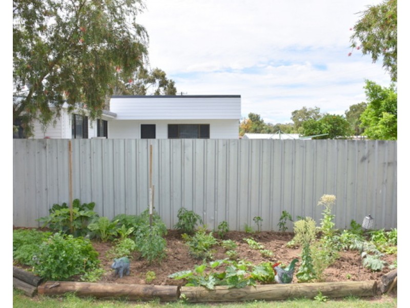 32 Oak Street, Moree NSW 2400