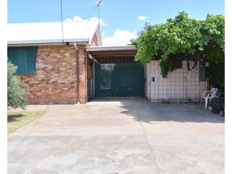 42 Amaroo Drive, Moree NSW 2400