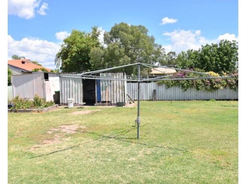 42 Amaroo Drive, Moree NSW 2400