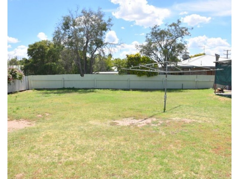 42 Amaroo Drive, Moree NSW 2400
