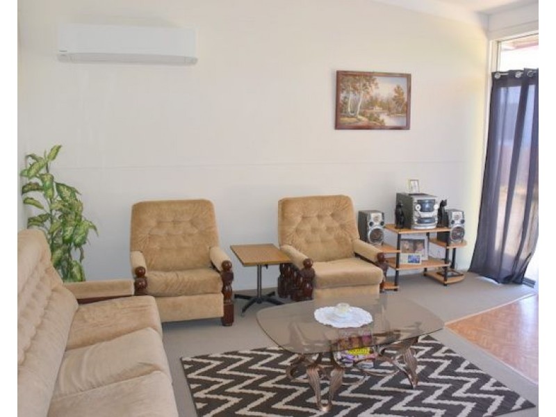 1-2 325 Edward Street, Moree NSW 2400