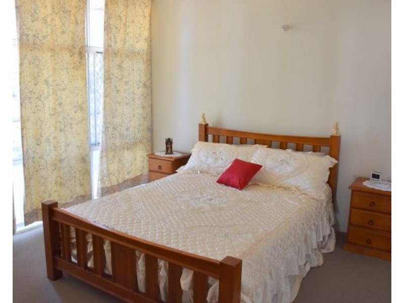 1-2 325 Edward Street, Moree NSW 2400