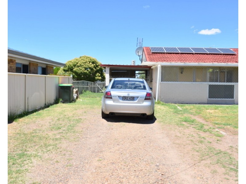 19 Wattle Crescent, Moree NSW 2400