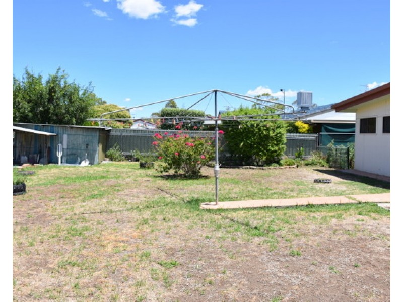 23 Wattle Crescent, Moree NSW 2400