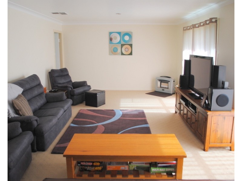 25 Maple Avenue, Moree NSW 2400