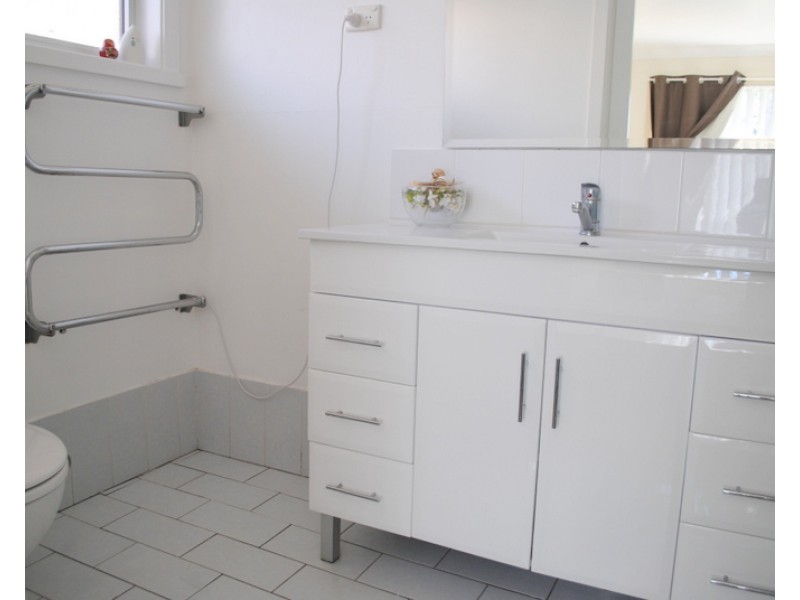 25 Maple Avenue, Moree NSW 2400