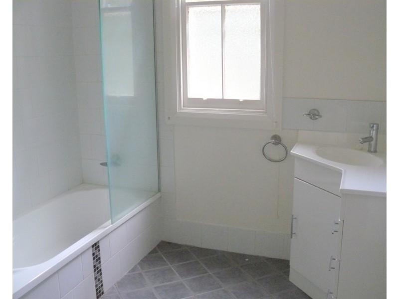 11 Frome Street, Moree NSW 2400