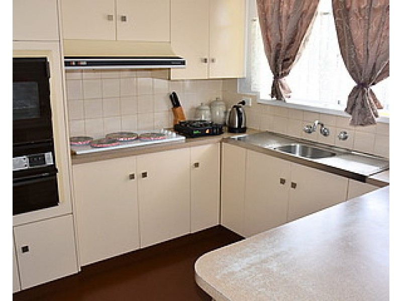 32 Oak Street, Moree NSW 2400