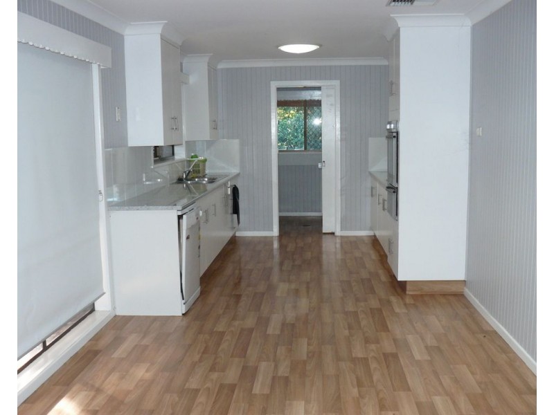 13 Myall Place, Moree NSW 2400