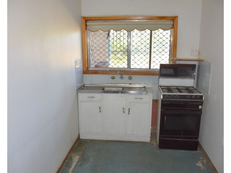 66 Oak Street, Moree NSW 2400