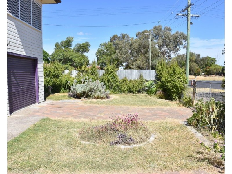 66 Oak Street, Moree NSW 2400