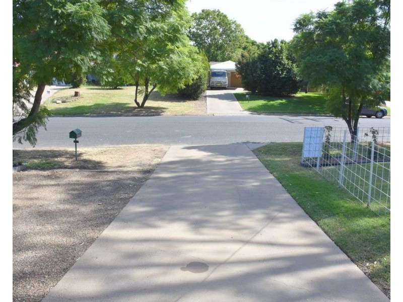 4 Jacaranda Drive, Moree NSW 2400