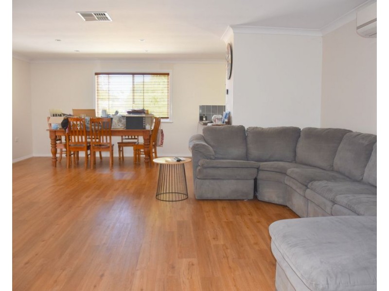 5 Myall Place, Moree NSW 2400