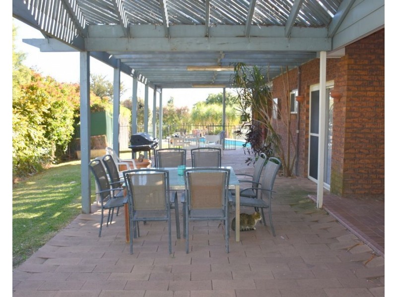 5 Myall Place, Moree NSW 2400