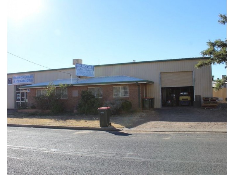 1 Thompson Avenue, Moree NSW 2400