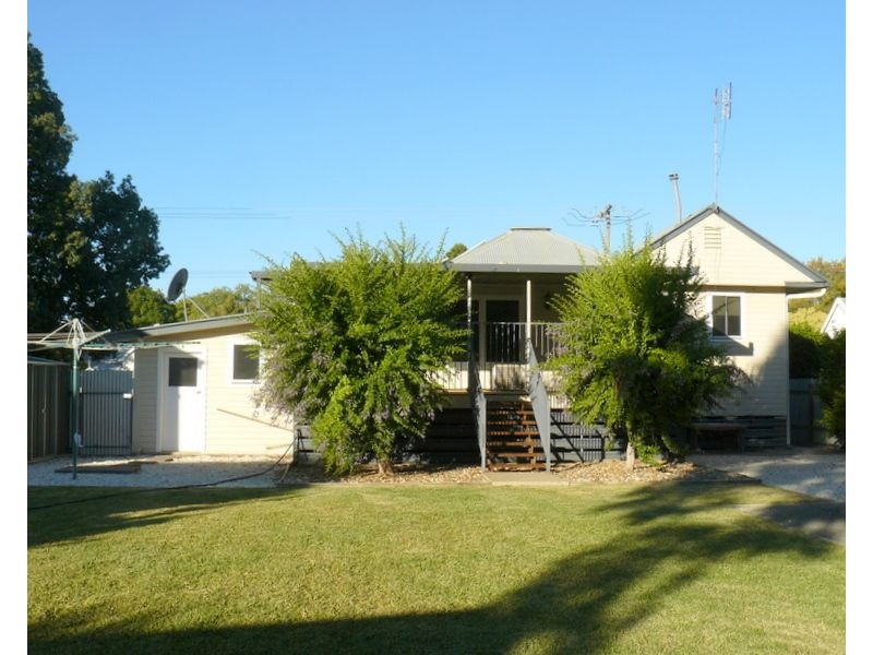55 Edward Street, Moree NSW 2400