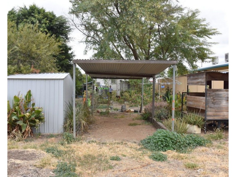 6 Chester Street, Moree NSW 2400