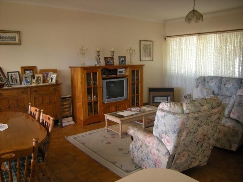 8 Allambie Place, Moree NSW 2400