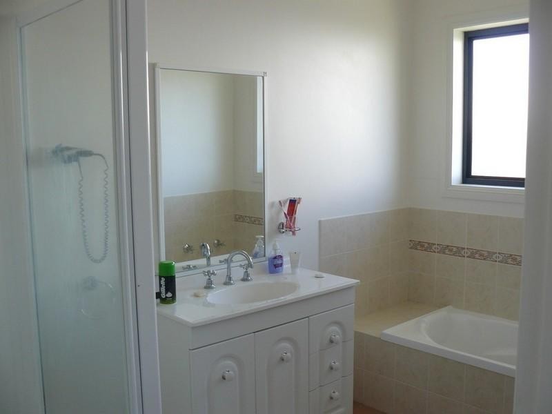 47 Jacaranda Drive, Moree NSW 2400