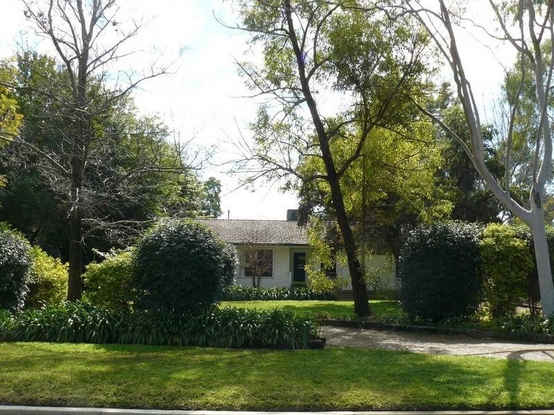 11 Tirzah Street, Moree NSW 2400